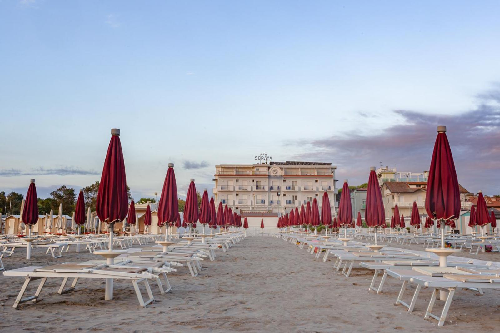 Hotel Soraya - Spiaggia Sawasdee Riccione Eksteriør billede
