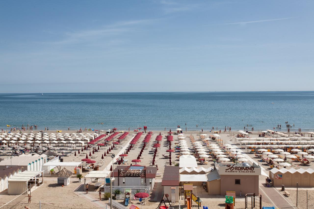 Hotel Soraya - Spiaggia Sawasdee Riccione Eksteriør billede